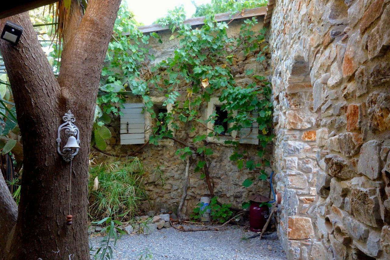 Wellanidia Cottage Skoutari Githio Exterior foto